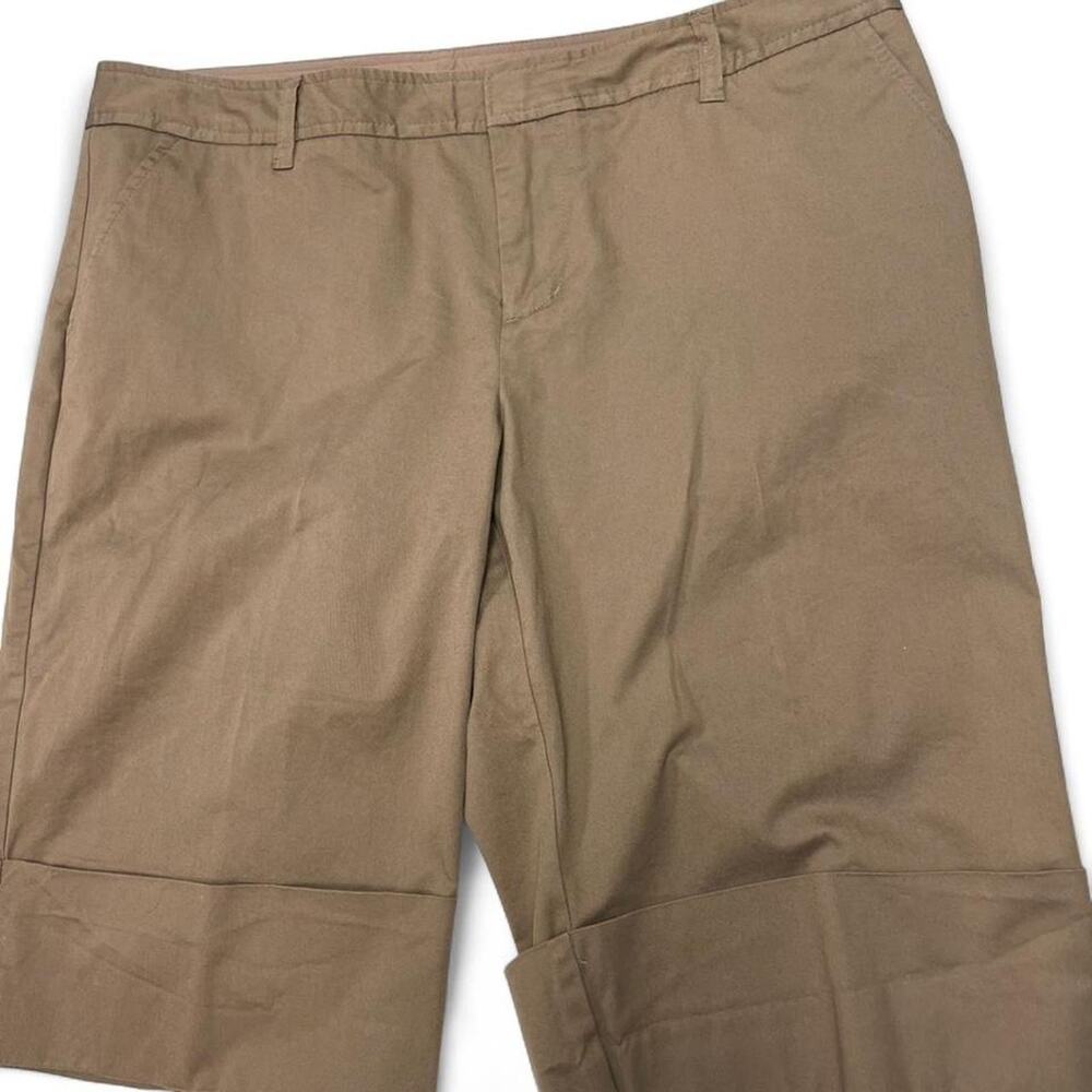 Gap tan chino shorts
